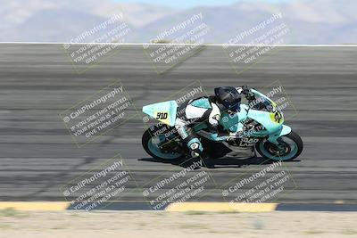 media/May-10-2025-Race Pace (Sat) [[db32fef2da]]/Vested/3-Bowl Set 1 (9am)/